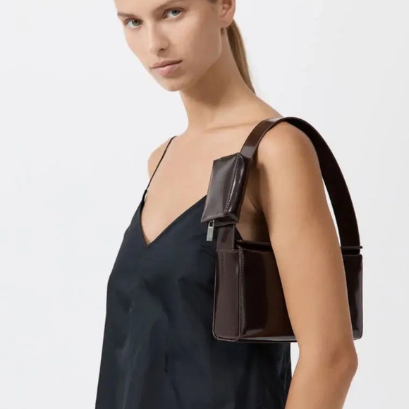 ST. AGNI | PETIT POUCH BAG IN COFFEE BROWN - Picture 5 of 6